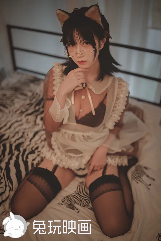 C38.003 猫耳透明女仆 - 兔玩映画